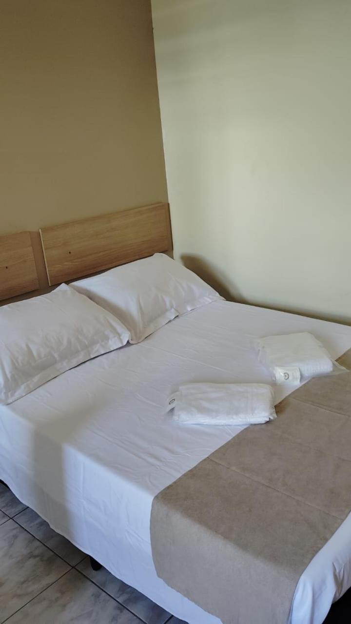 Attriun Hotel กัวรูยุส ภายนอก รูปภาพ