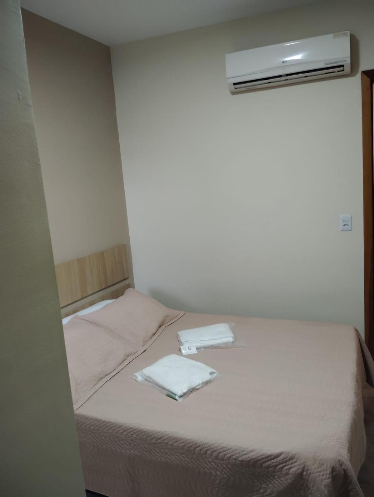 Attriun Hotel กัวรูยุส ภายนอก รูปภาพ